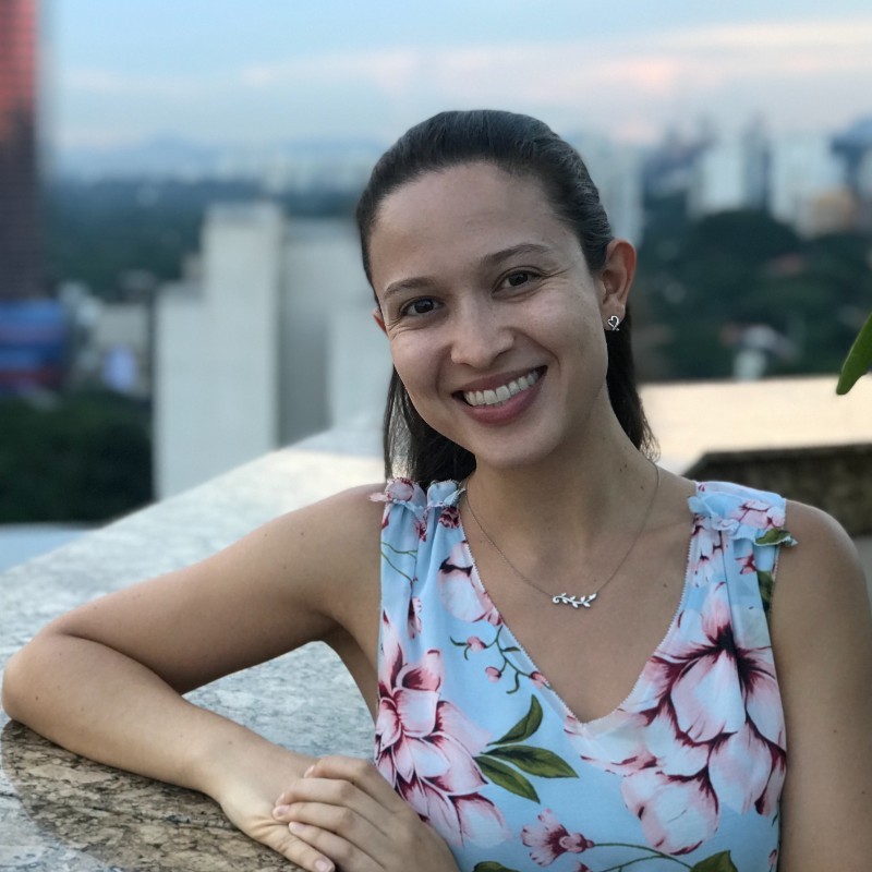 Palestrante Laura Marsiaj Ribeiro - Fundadora e CEO da Curiós